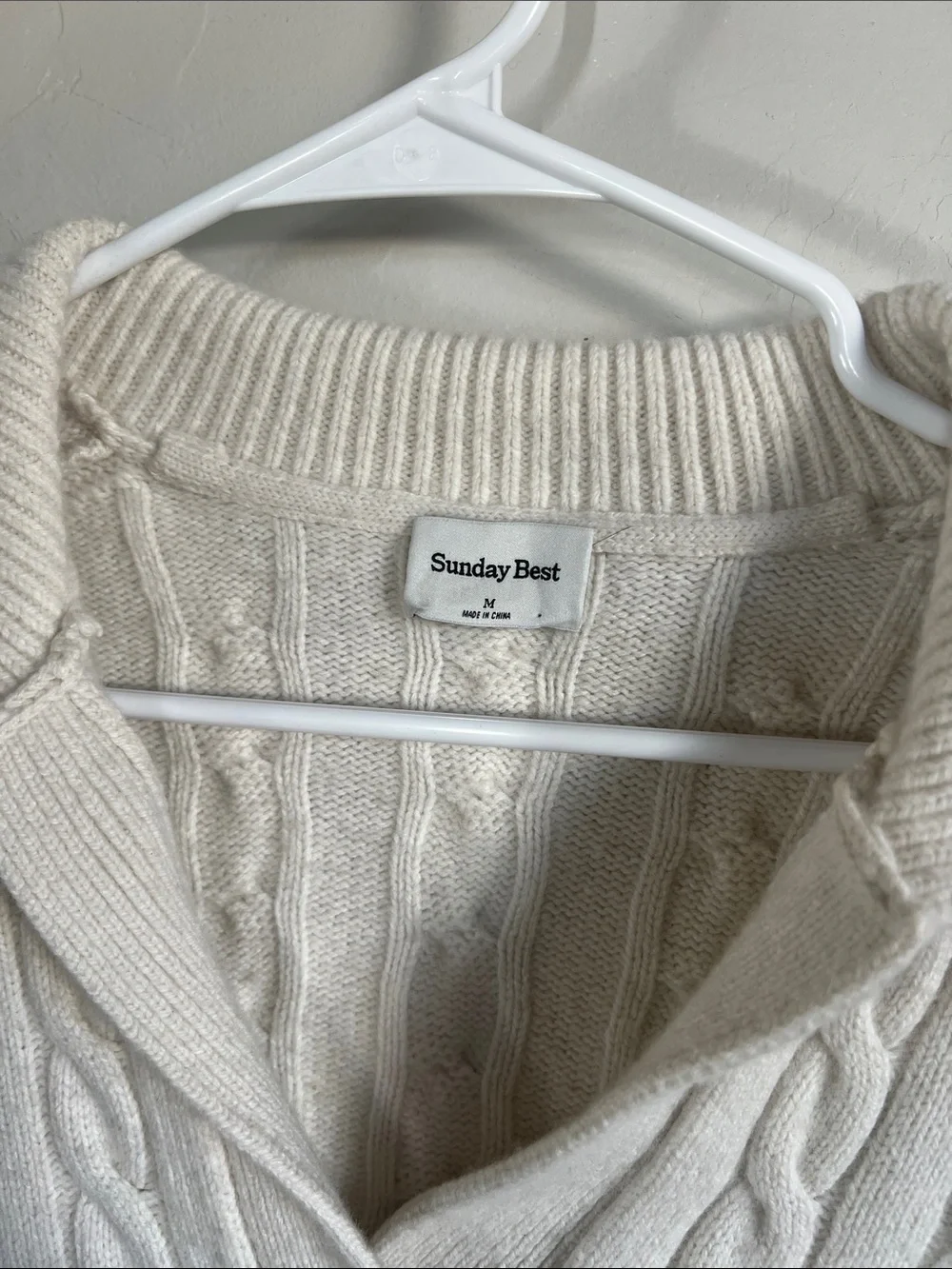 Sunday Best Ivory Cable V‑Neck Collared Sweater crop - Picture 3 of 6